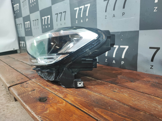 Фара левая LED Volkswagen Polo 6 20-нв Б/У Оригинал 6N5941005A