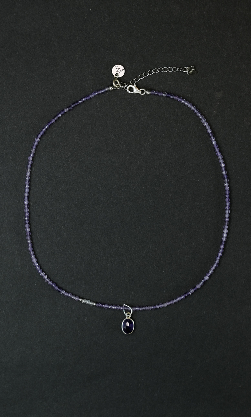 Чокер "Memo Hint" из аметиста и лабрадорита, с подвесом из аметиста 35 см
