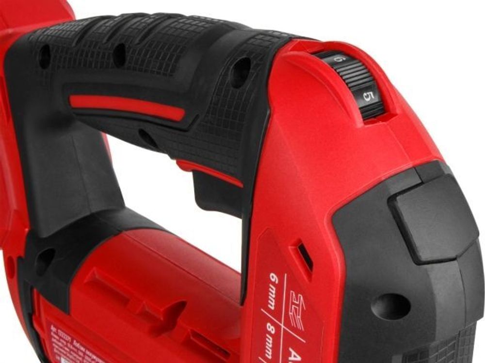 Аккуммуляторный лобзик WORTEX CJS 8030 в чемодане