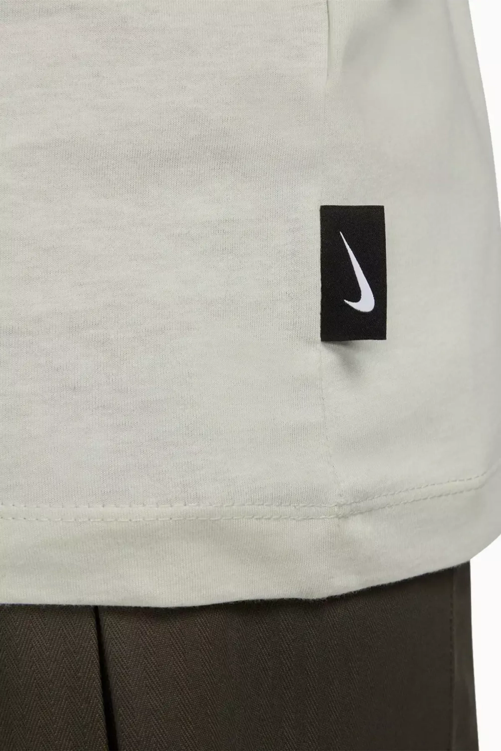 Футболка Nike Sportswear Swoosh