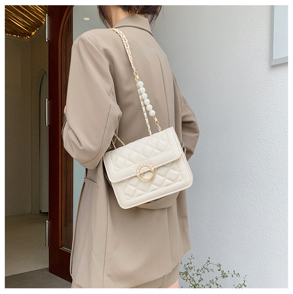 Сумка женская летняя стеганая с жемчугом, белый