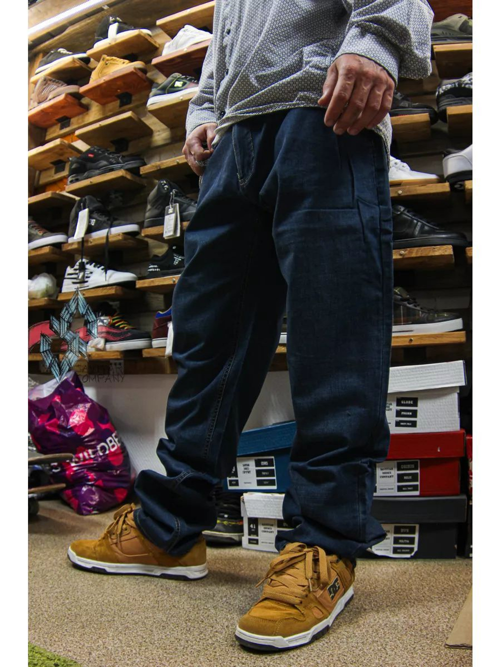 Джинсы прямые широкие трубы от Savitar Shoes Company