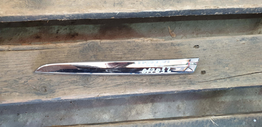 Молдинг крышки багажника Mercedes GLC (C253) 16-нв Б/У Оригинал A2537430600