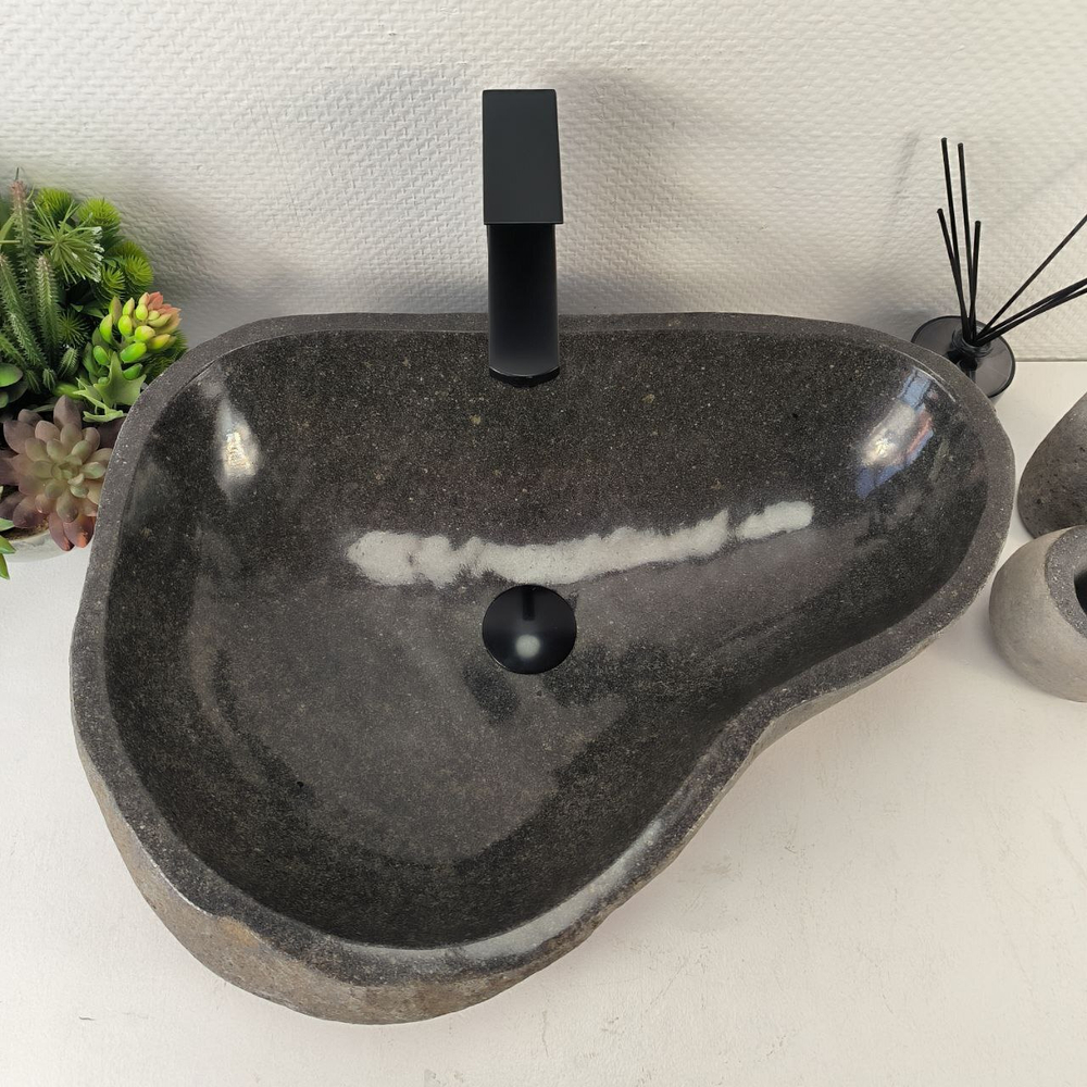Раковина из речного камня RS-65468 57*43*15 0857
