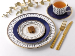 Wedgwood Золотое блюдо "Ренессанс" 35 см