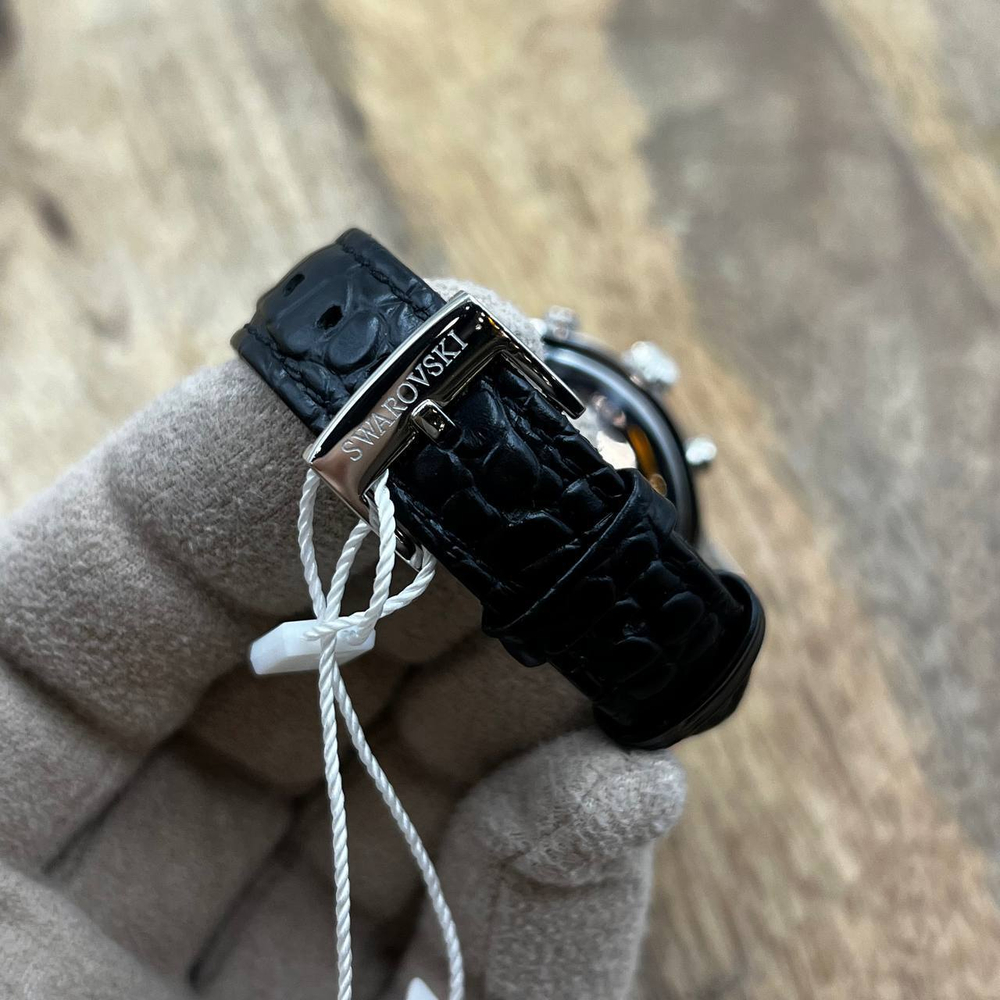 Часы Swarovski