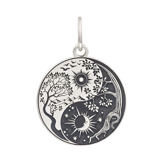 Кулон Инь Янь Серебро (День-Ночь), вид спереди