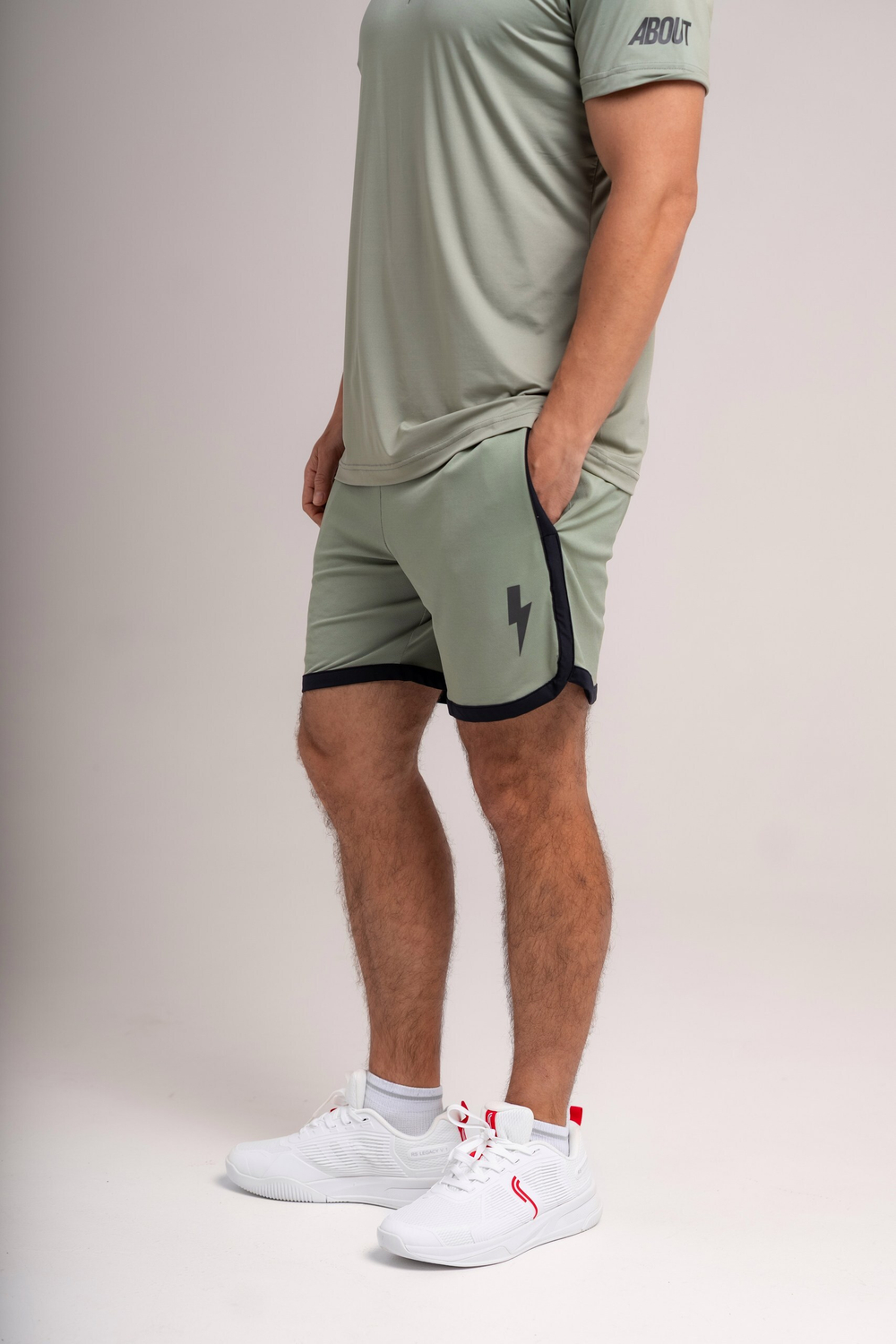 Шорты ABOUT TECH SHORTS CLUB (ATST00)