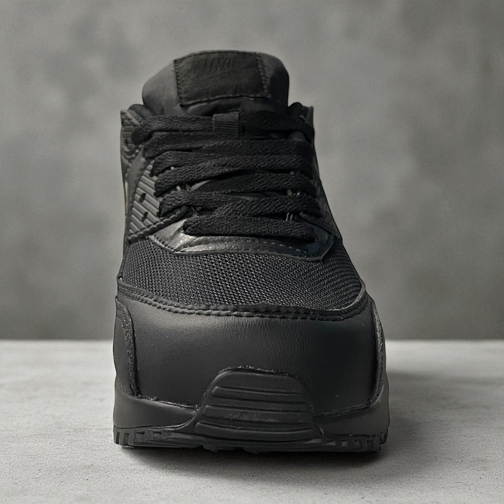 Nike Air Max 90 • Black