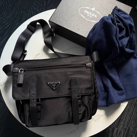 Сумка-мессенджер Prada