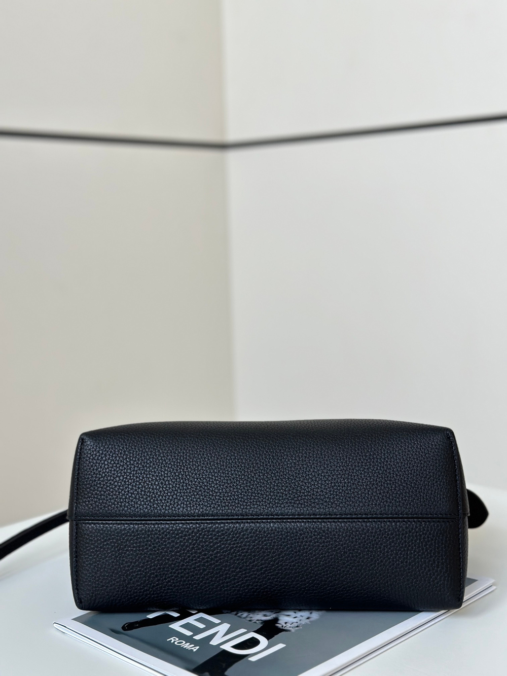 Fendi By The Way Selleria Medium 29 cm
