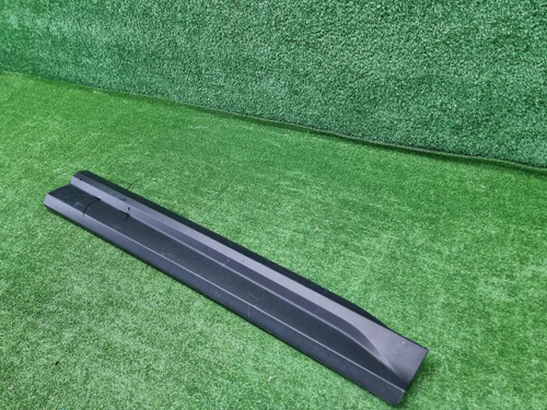 Накладка двери передняя правая Geely Coolray 19-24