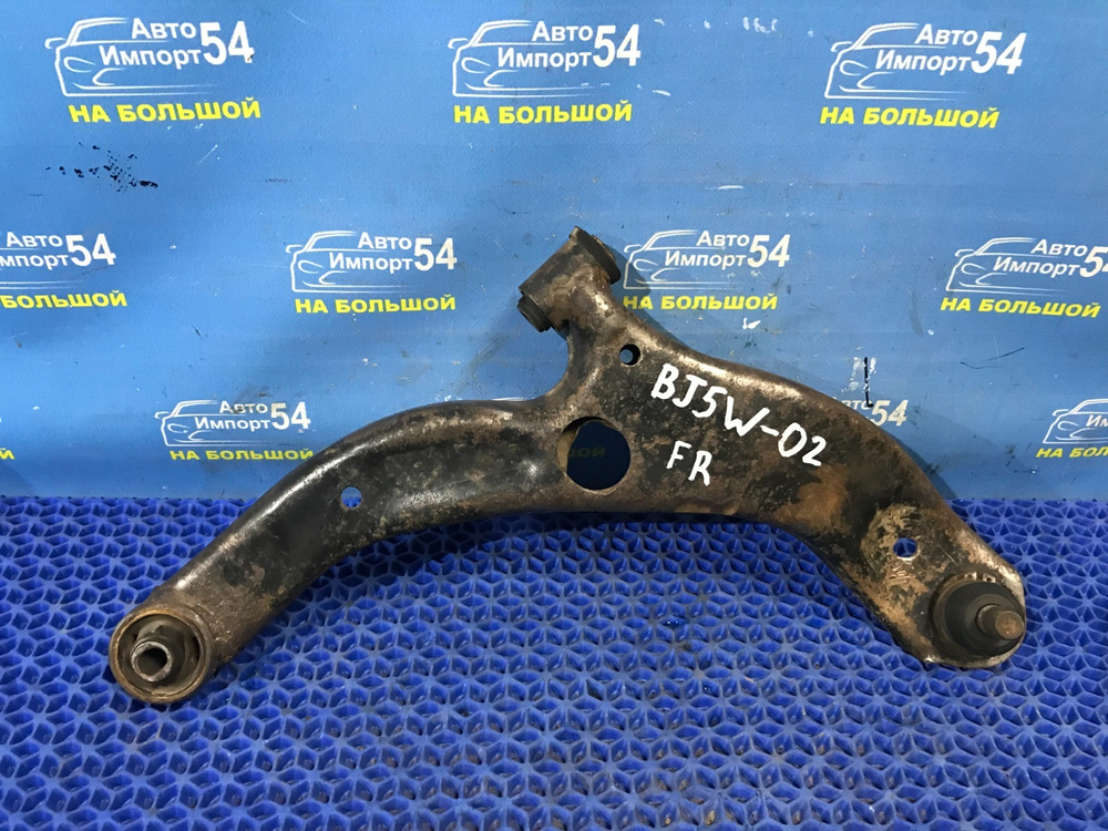 Рычаг передний правый MAZDA FAMILIA 2001