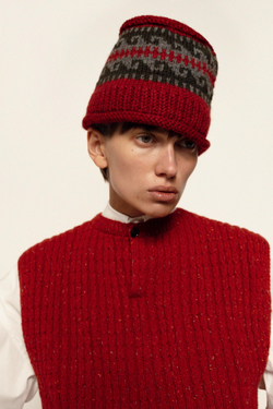 Шапка с узором 26.NP.4.HAT.06.06, красный