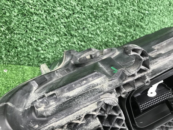 Фара правая Mercedes V W447 (2014-н.в.) LED