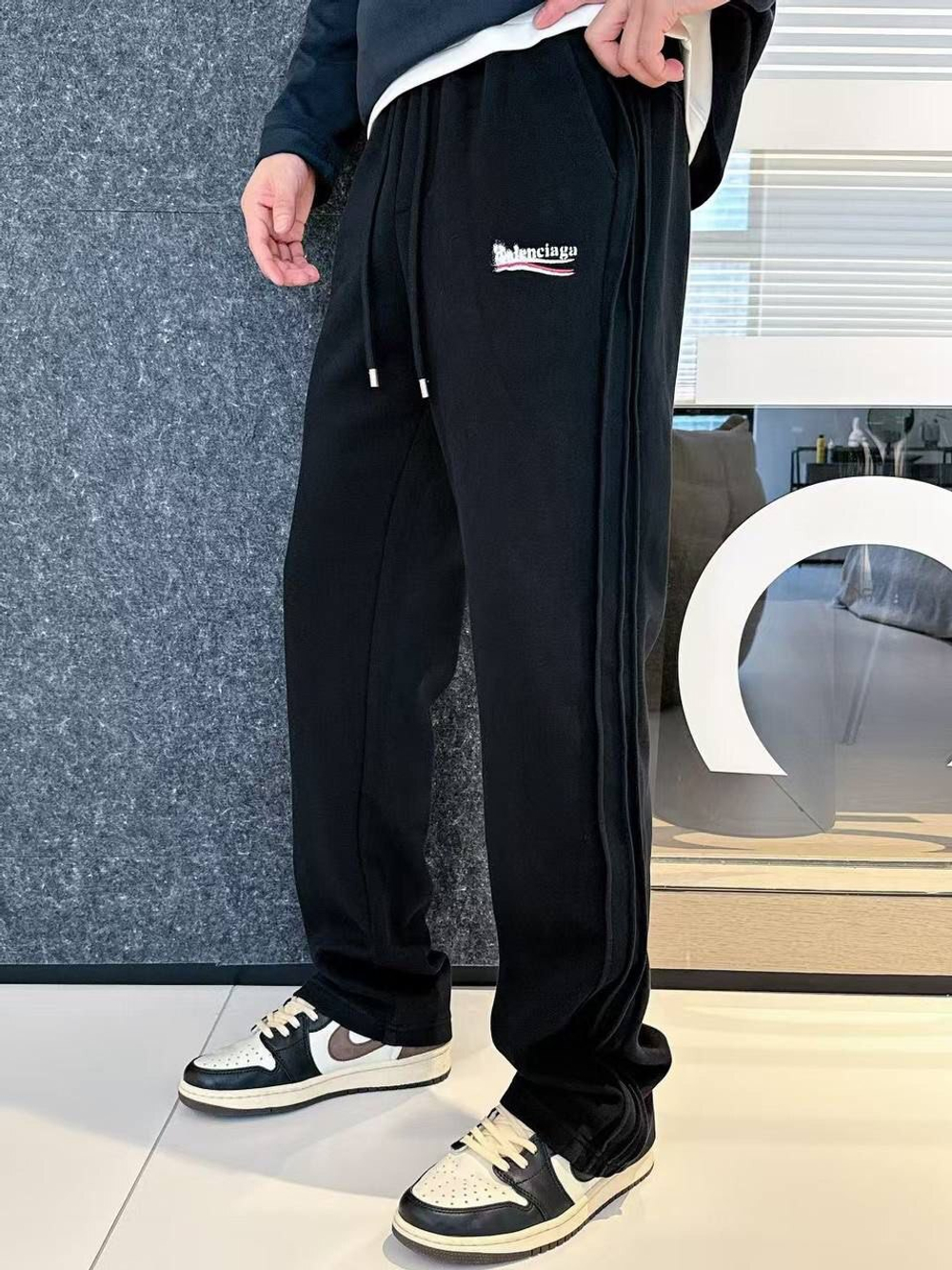 Спортивные брюки Balenciaga