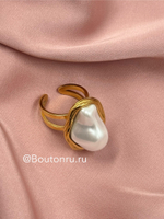 Кольцо золотистое с крупным жемчугом