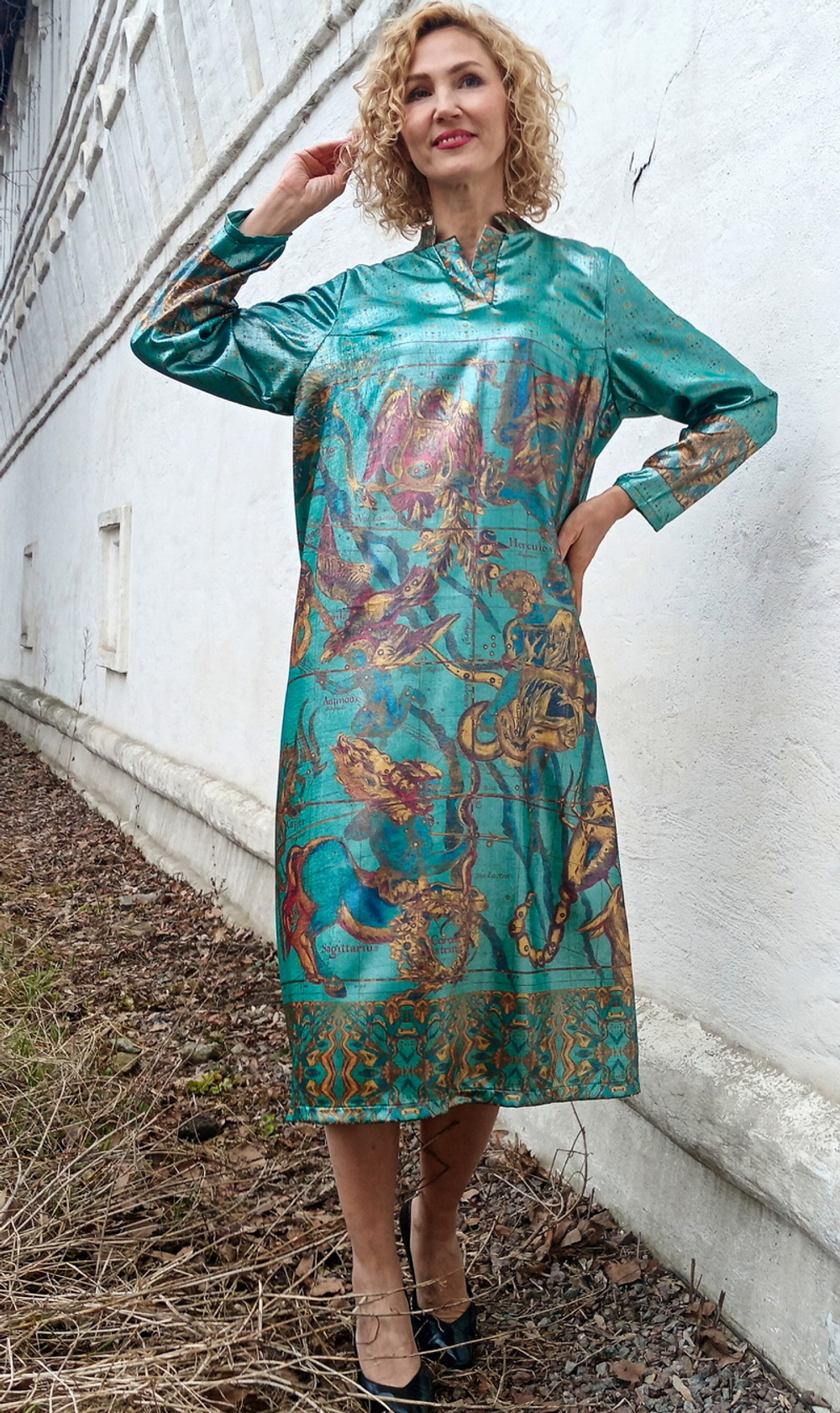 Платье «Созвездия», по мотивам карт из атласа звездного неба Globi coelestis