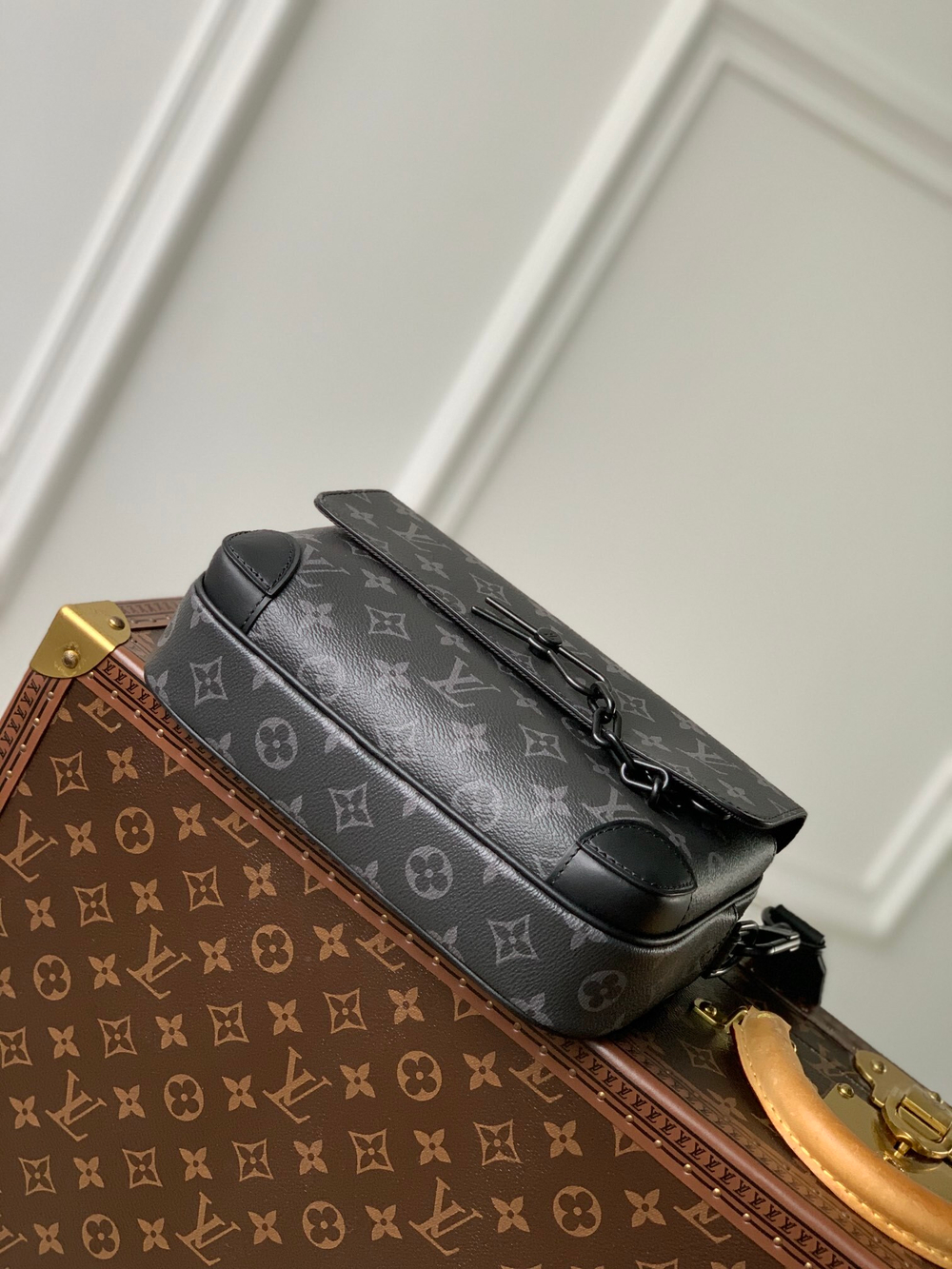 Louis Vuitton Steamer Messenger Bag