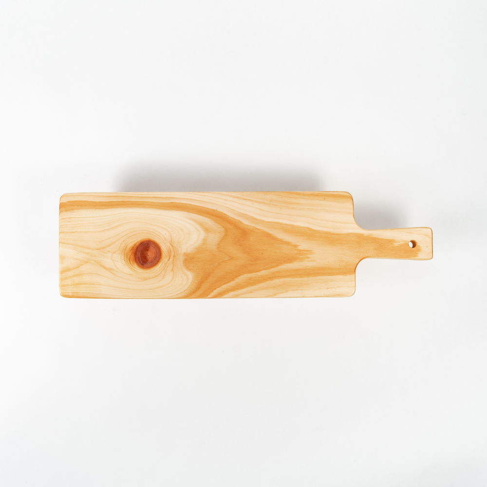 Деревянная сервировочная  доска для подачи блюд и закусок из древесины кедра. Art of Siberia. RD10