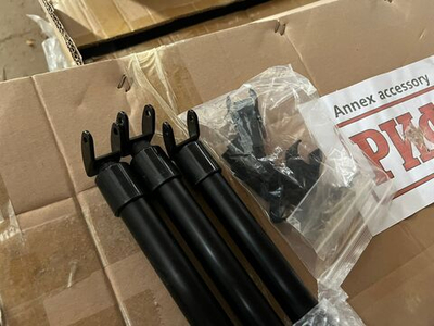 Опоры с крепежом для маркизы автомобильной РИФ веерной, безопорной 2,3х2 м (пр/лев)