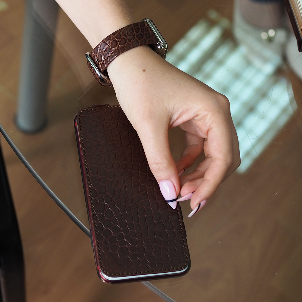 Ремешок для Apple Watch 40/41/42 mm из кожи аллигатора, коричневого цвета