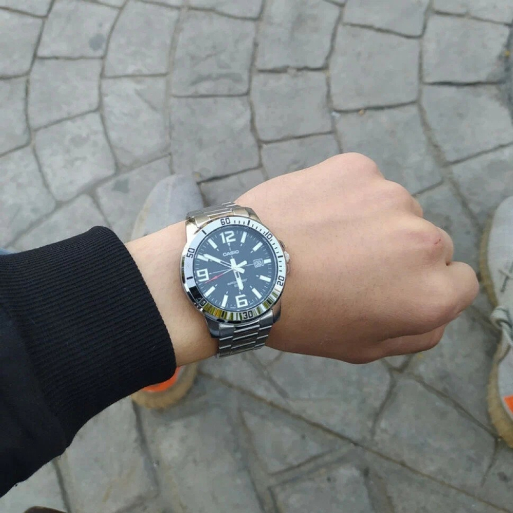 Часы CASIO MTP-VD01D-1B