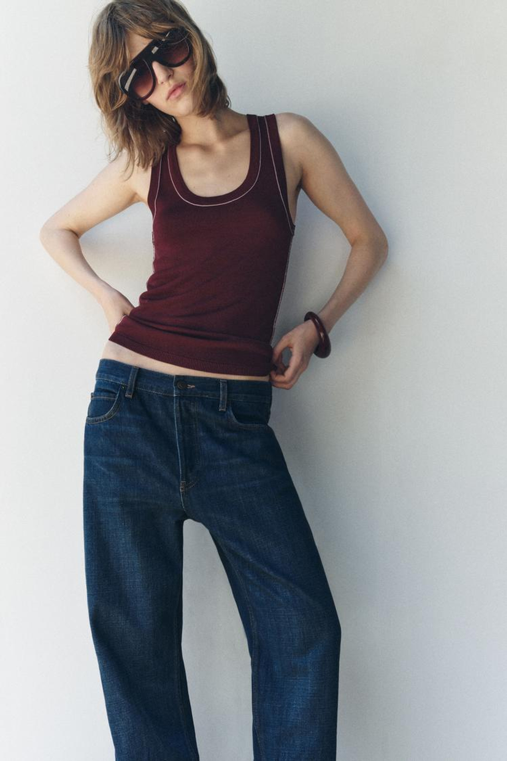 ZARA ОДНОТОННЫЙ ТОП С КОНТРАСТНОЙ ОКАНТОВКОЙ, БОРДОВЫЙ