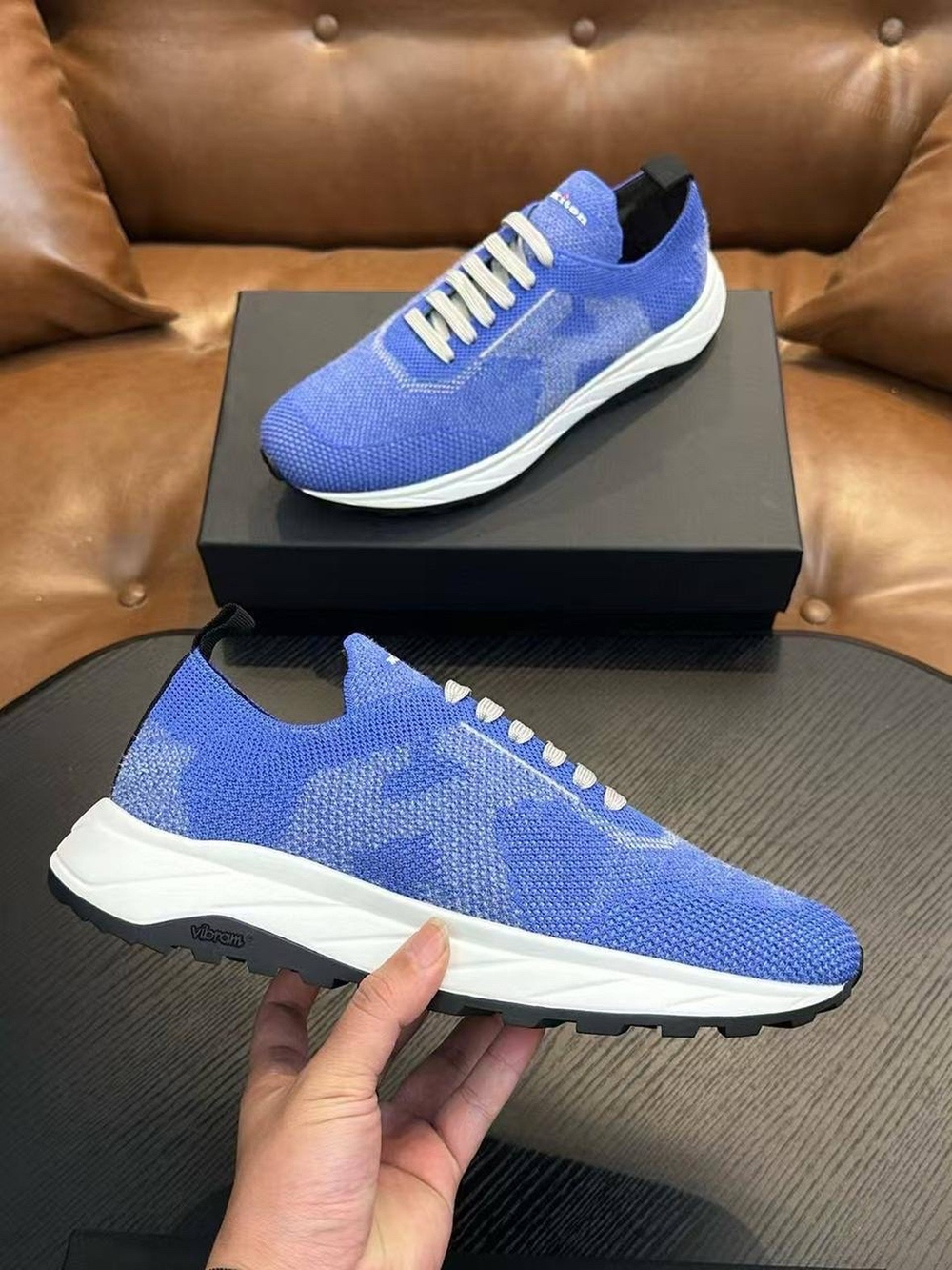 Кроссовки Kiton