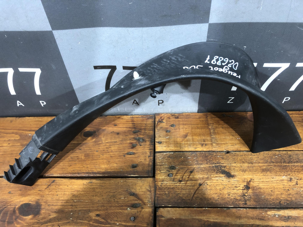 Обшивка крышки багажника левая Peugeot 308 1 (T7) 07-15 Б/У Оригинал 9681635877