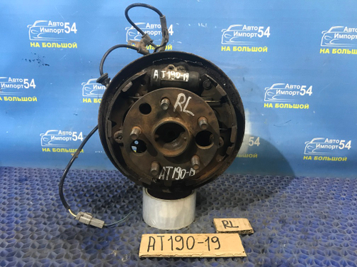 Ступица задняя левая TOYOTA CARINA E 1996