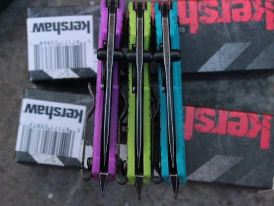 Складной нож KERSHAW Shuffle 8700PURBW c клинком из стали 8Cr13MoV, рукоять GRN