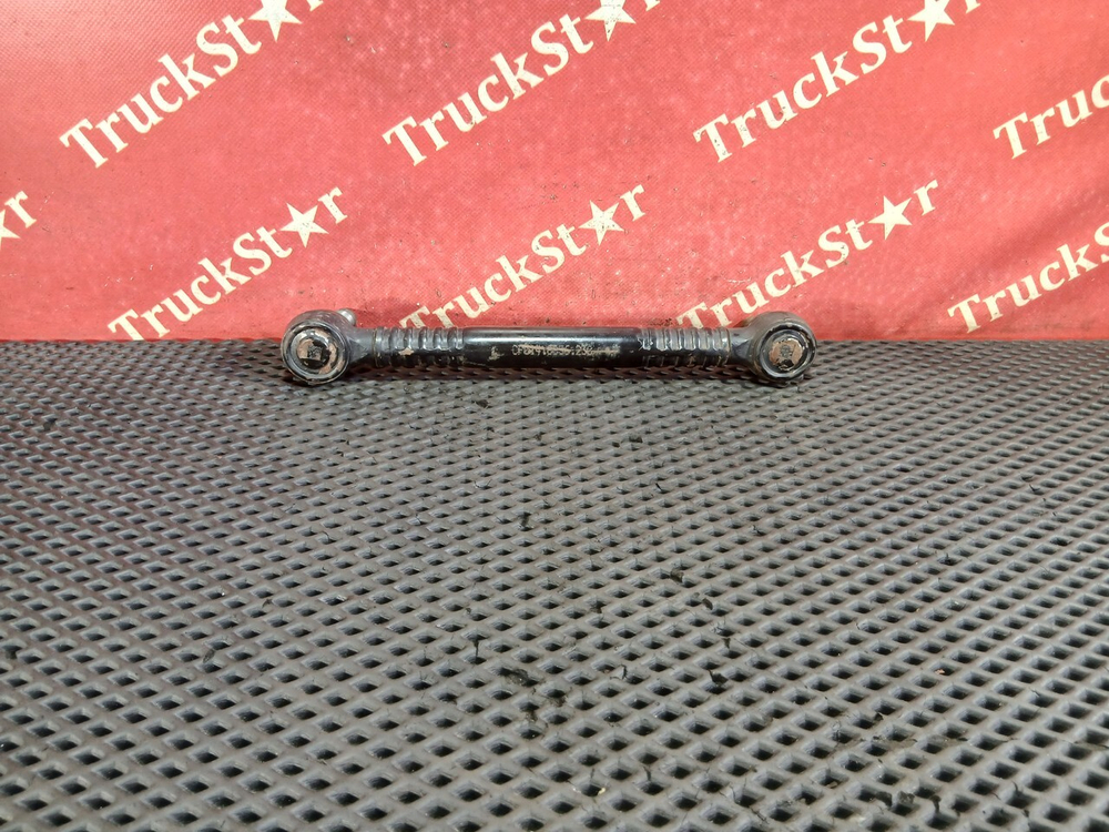 Стойка переднего стабилизатора