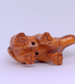 Нэцкэ Носорог