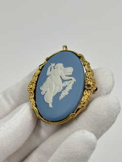 Брошь-кулон Wedgwood голубая