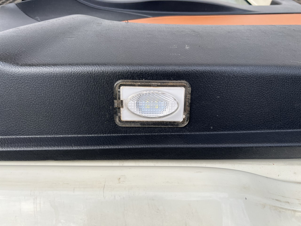 Дверь правая в сборе 2023г