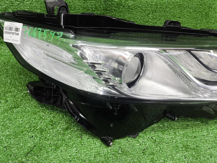 Фара правая Toyota Camry xv70 (2017-2021) LED