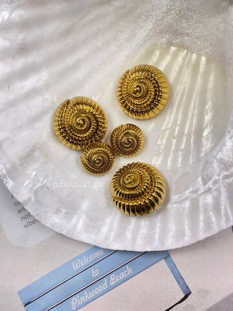 Пуговицы в форме круглой ракушки золотистые