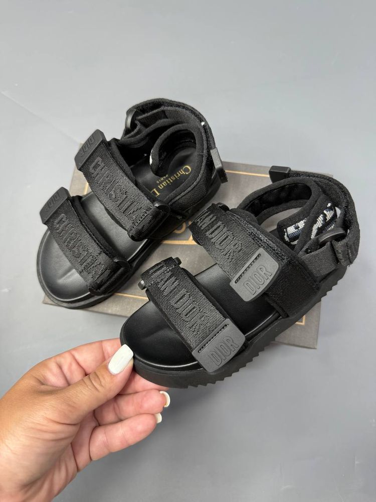 Сандалии Dior