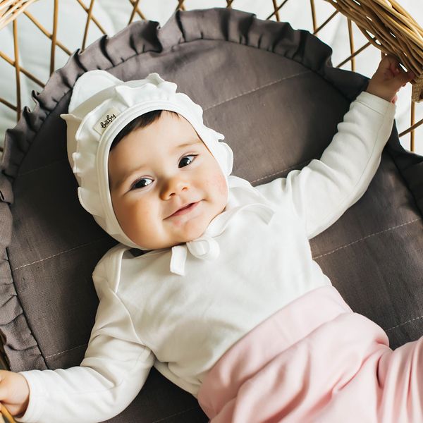 Чепчик с рюшей 