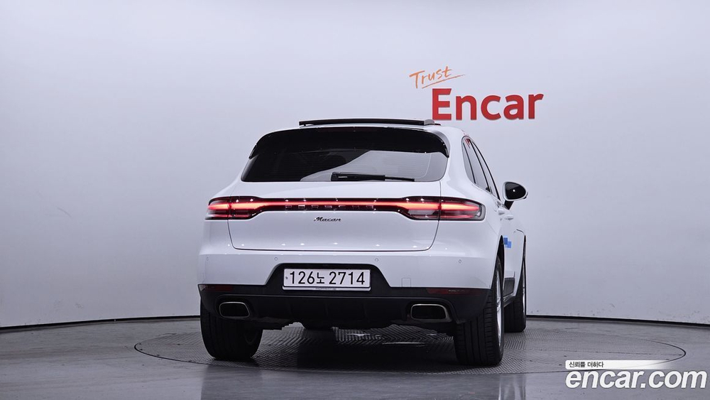 Porsche Macan 2.0 (02.2021)