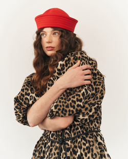 Платье с жабо и рукавами фонариками "Тот самый Лео - звезда карнавала"