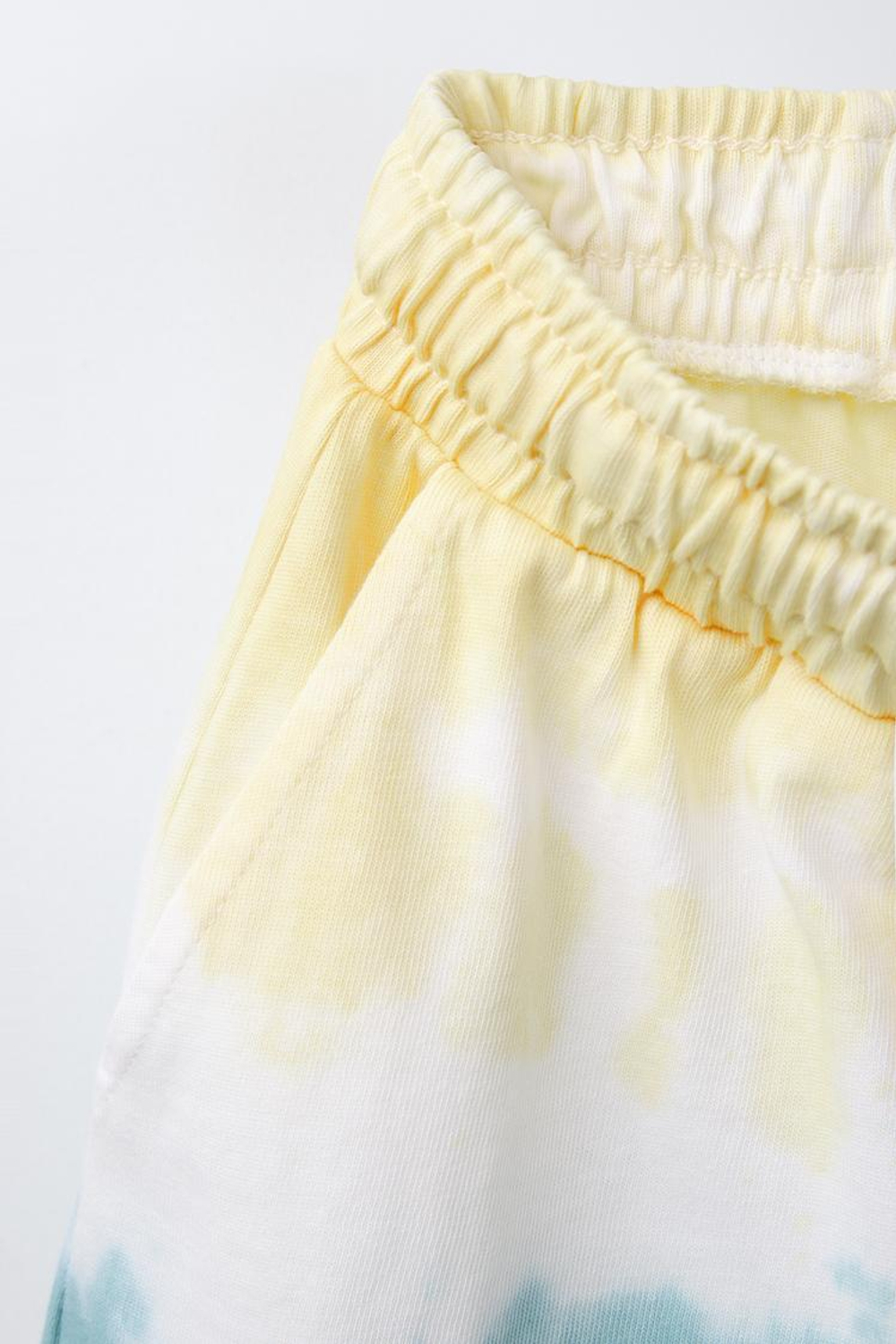 ZARA ШОРТЫ-ДЖОГГЕРЫ С ПРИНТОМ ТАЙ-ДАЙ, РАЗНОЦВЕТНЫЙ