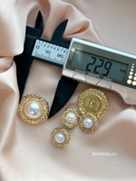 Пуговицы в золоте со стразами и перламутровым жемчугом