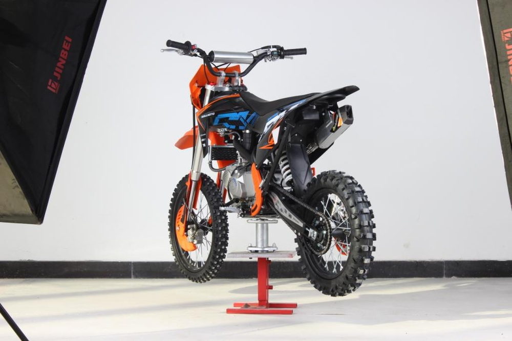 Питбайк Regulmoto SPITFIRE 17/14 PRO, 140сс