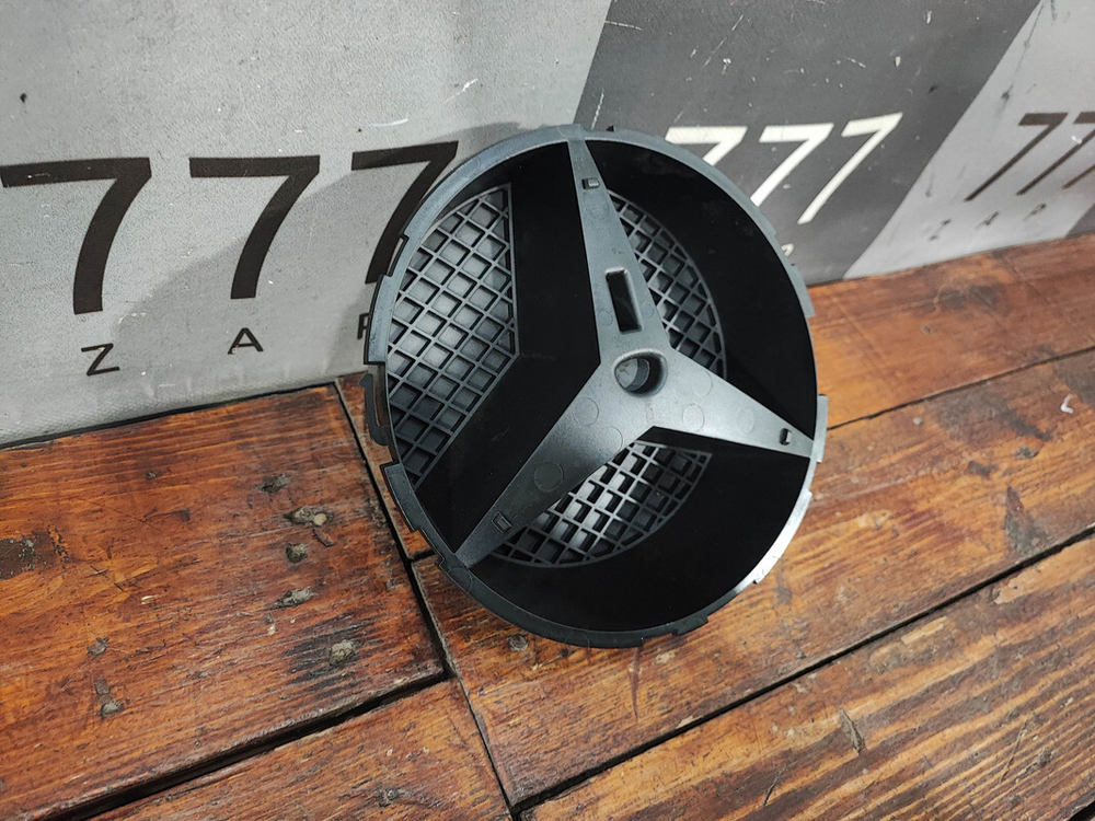 Кронштейн эмблемы Mercedes ML GLE (W166) 11-18 Б/У Оригинал A0008880160