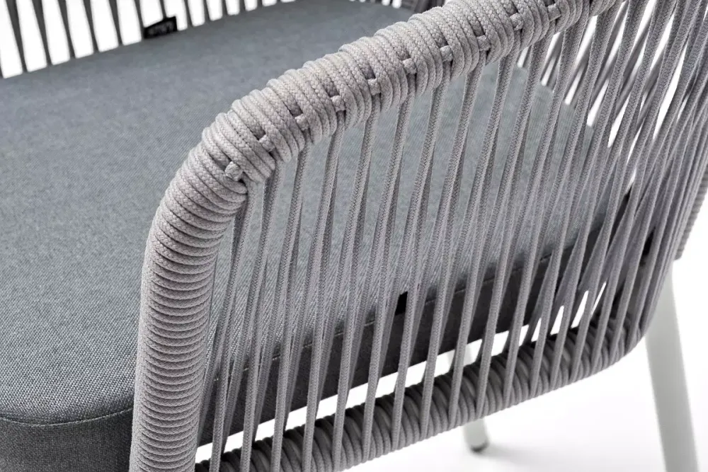 "Марсель" стул плетеный из роупа, каркас алюминий белый муар, роуп светло-серый круглый, ткань светло-серая