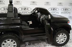 Детский электромобиль River Toys Toyota Tundra 24v черный