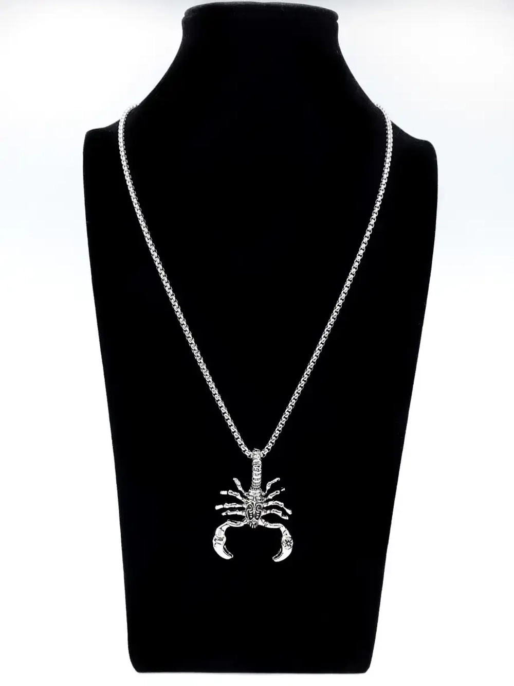 Талисман подвеска Скорпион на длинной цепочке из стали