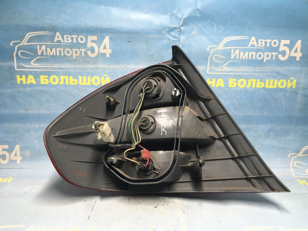 Стоп правый TOYOTA PRIUS 1999